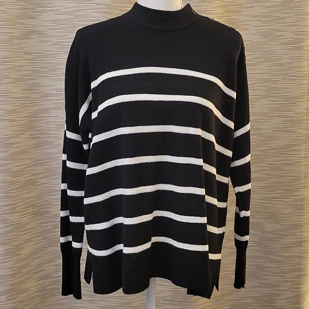 Polo Ralph Lauren sweater. Size large.